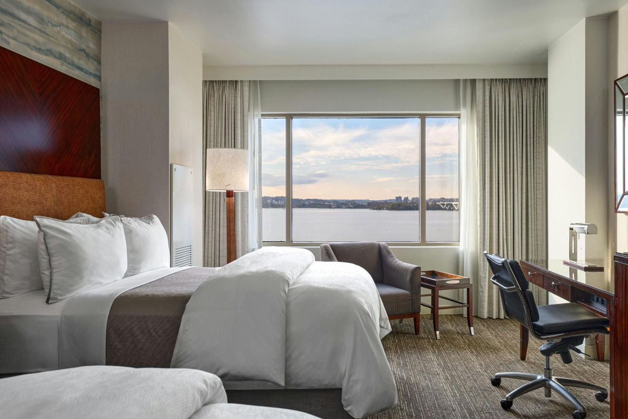 Отель The Westin Washington Нэшнл-Харбор Экстерьер фото