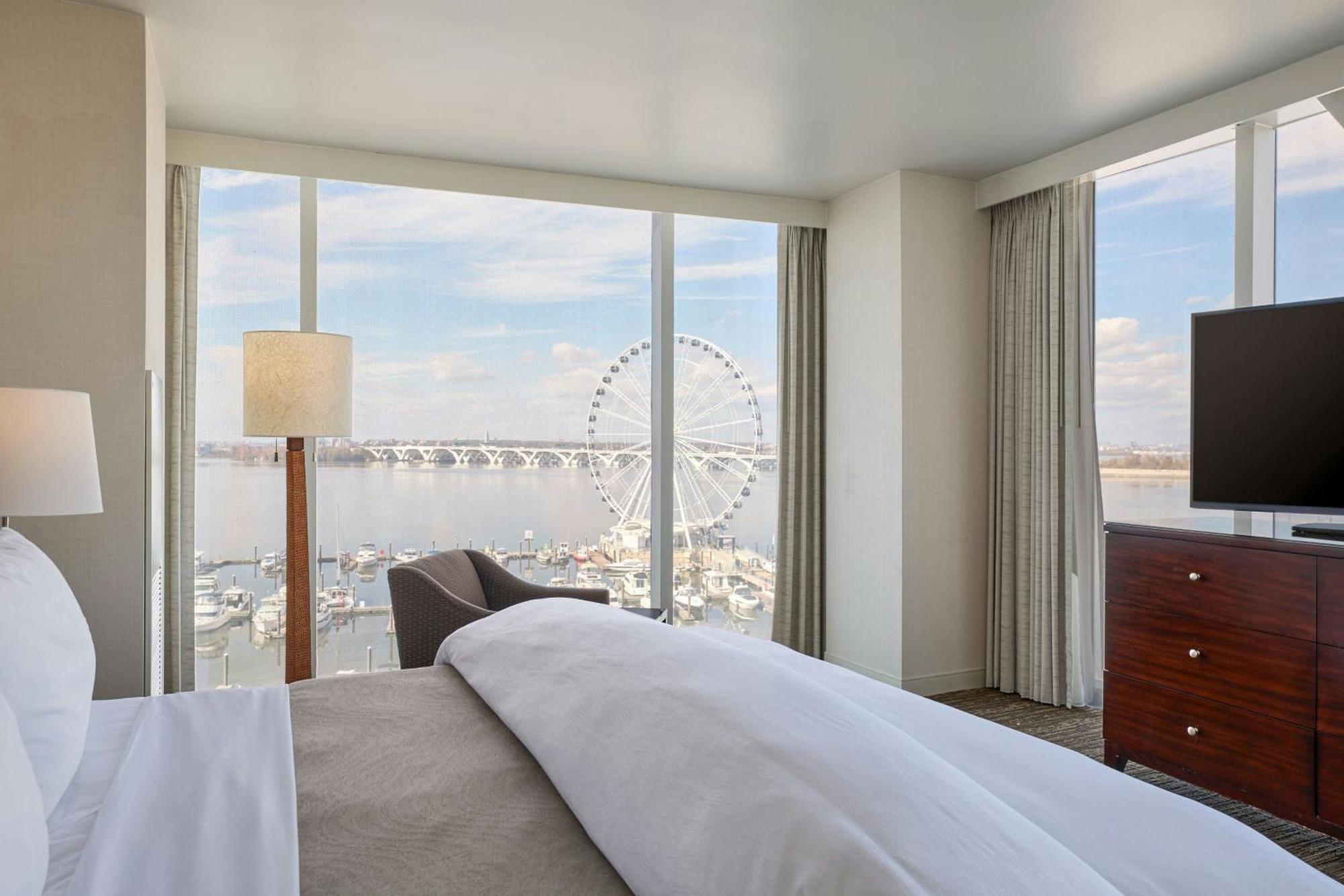 Отель The Westin Washington Нэшнл-Харбор Экстерьер фото